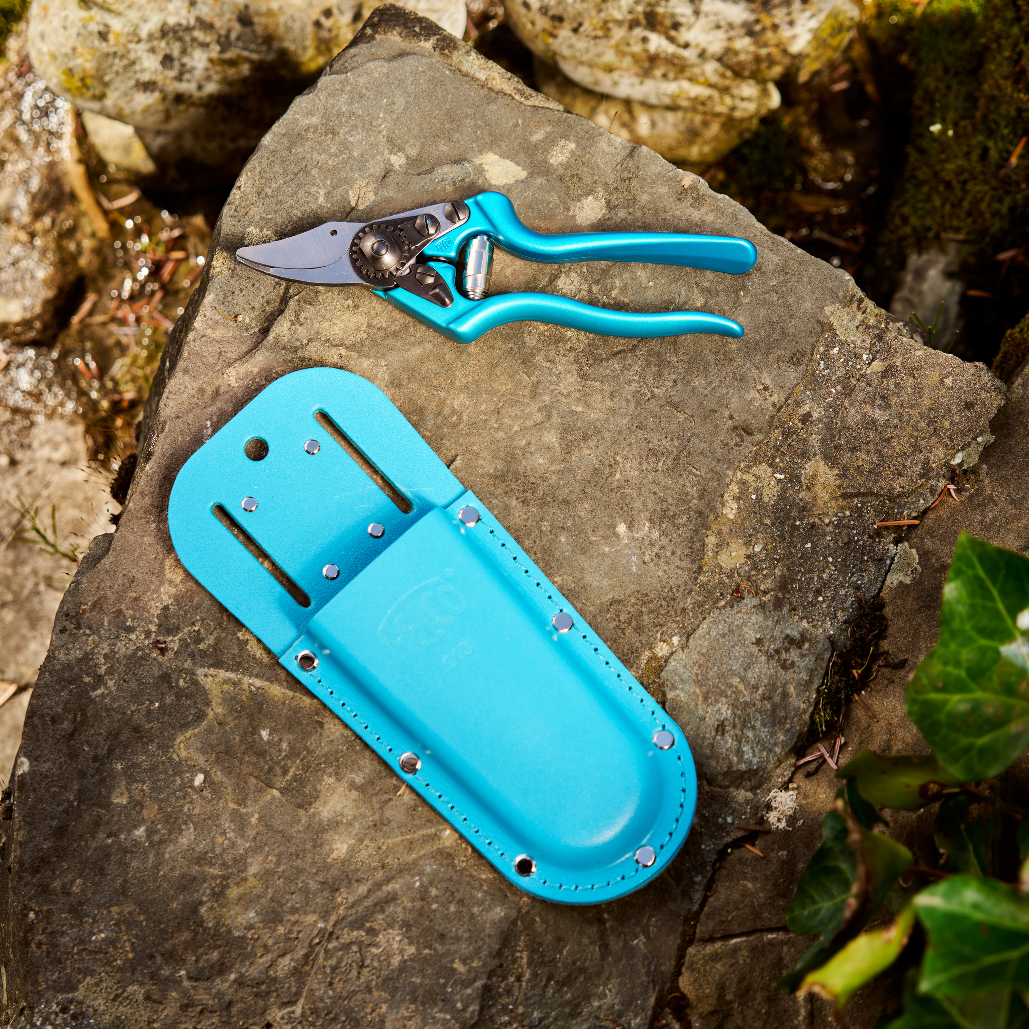 FELCO 910 Electric Blue
